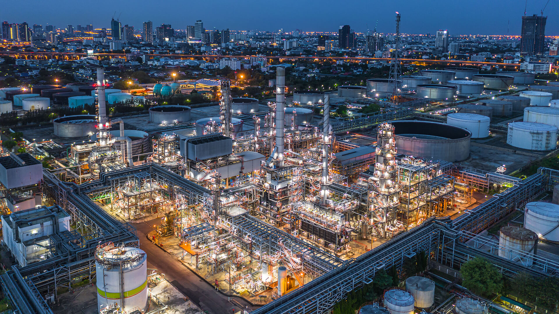 aerial-view-oil-refinery-refinery-plant-refinery-factory-night