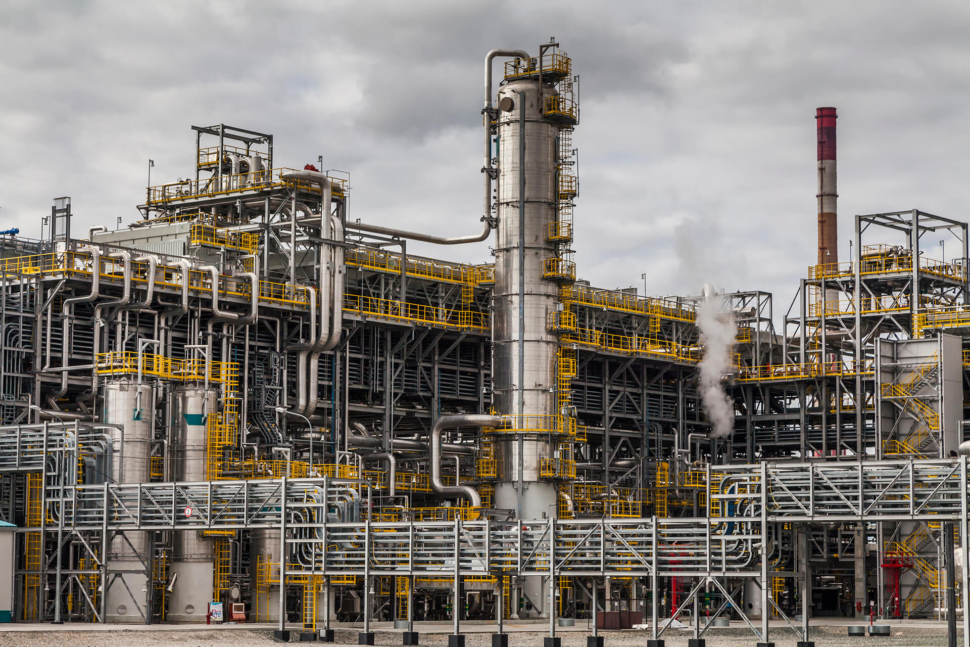 oil-refinery-factory-cloudy-sky-petrochemical-plant-petroleum