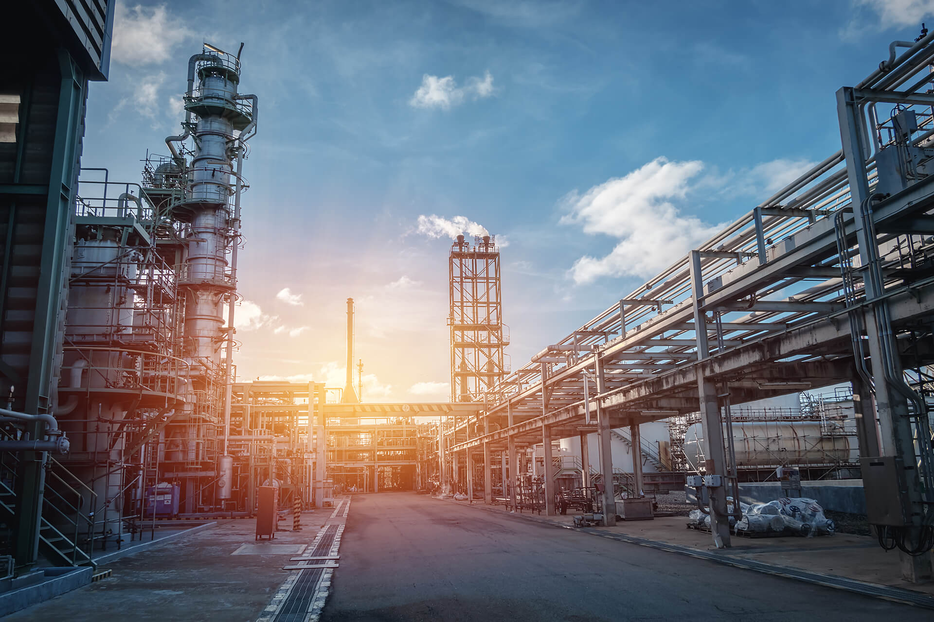 pipeline-pipe-rack-petroleum-industrial-plant-with-sunset-sky